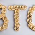 ビットコインなどの【仮想通貨】取引の裏技?。リスクを低く利益をあげる裁定取引とは