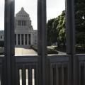 【個人型確定拠出年金(iDeCo)】加入者の割合を見ると公務員が会社員の倍近くである件。