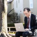 公務員など副業禁止な会社でもできる副業もあることをご存知ですか?