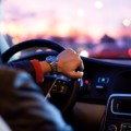 ダイレクト型(ネット型)自動車保険も新規契約が優遇されているのをご存知ですか?