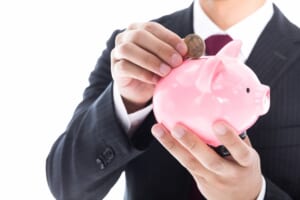 500円玉貯金など小銭貯金は損な時代に