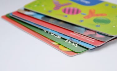 LINEクレカ、2％還元終了で1%還元の並のクレジットカードに・・・代替えはどうする？
